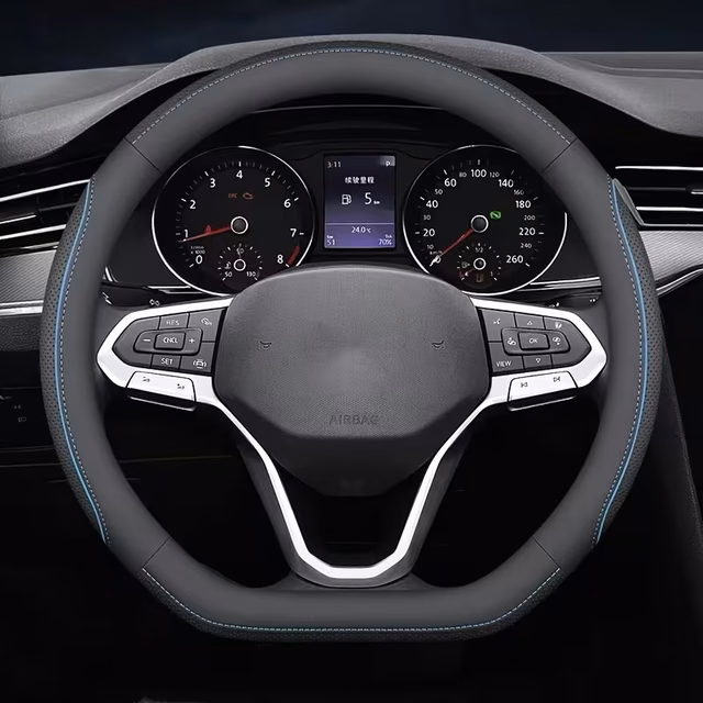 Demo — Blue-stitch steering wheel cover, photo 1